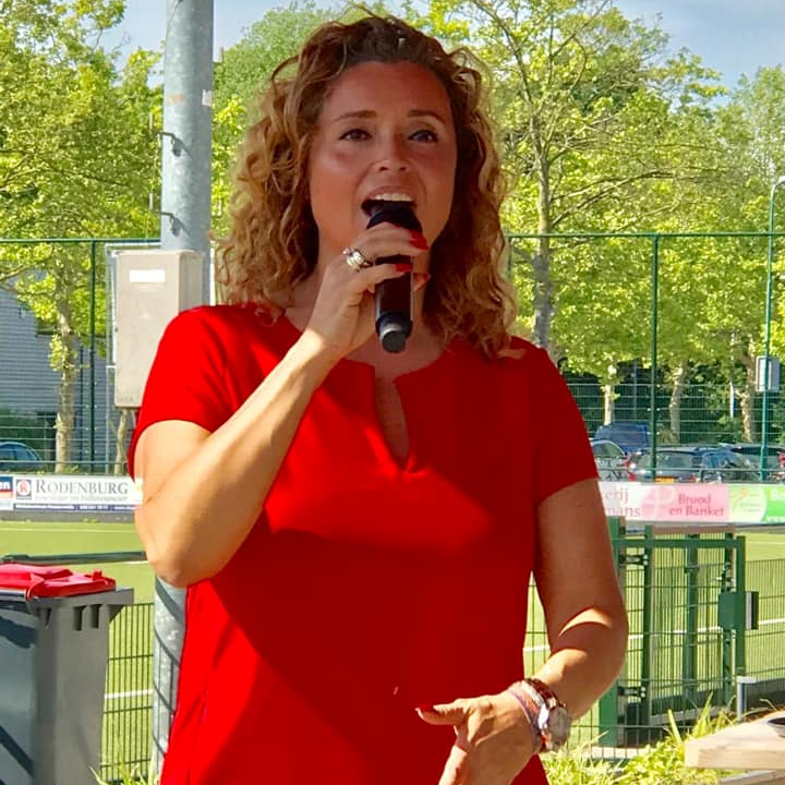 Rowena van Steenis